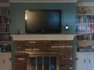 2 Pine Crst, Ballston Lake, NY 12019