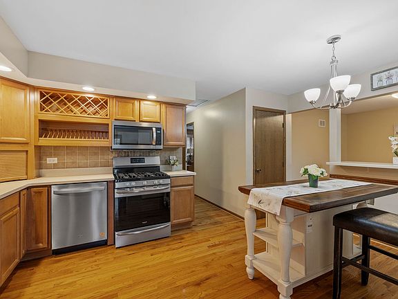 2nd image of 15602 Violet Ct #31