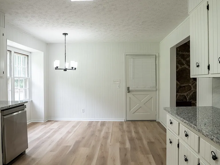 1507 Ewing Chapel Rd — Photo 6