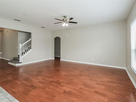 4th image of 2806 Shumard Ave