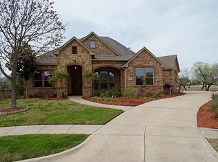 8625 Wishing Tree Ln, North Richland Hills, TX 76182