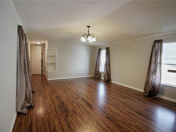 4th image of 5163 Southshore Dr
