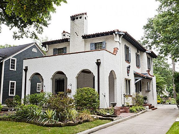 2nd image of 1011 Thatcher Ave