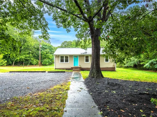 31 Spillman Rd, Farmville, VA 23901