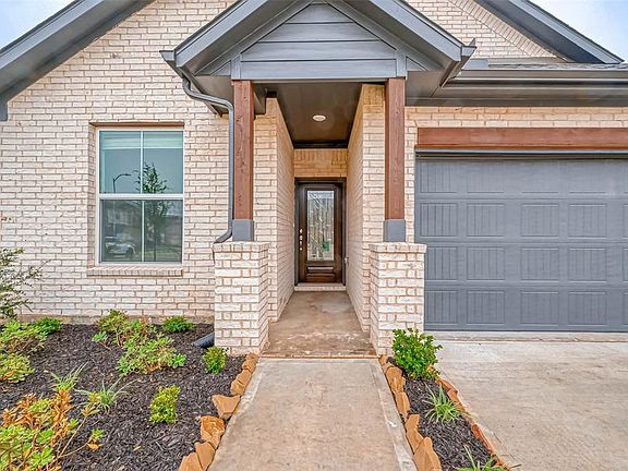 5th image of 201 Cambria Green Ln