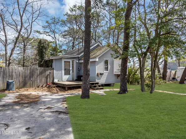 33 Wintergreen Avenue, Brick, NJ 08723