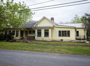 105 Winston Ave, Monteagle, TN 37356