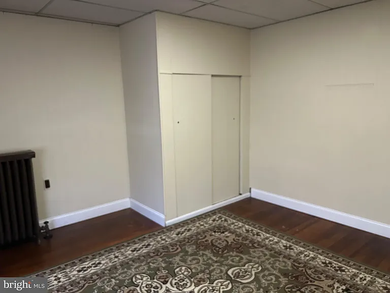 1049 Genesee St — Photo 12