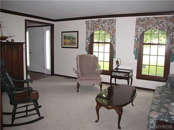 4th image of 183 Havenwood Ln