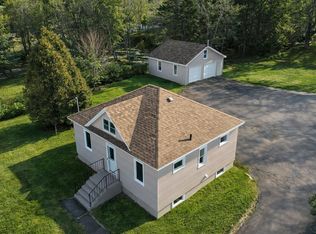 17 Howie Dr, Sydney River, NS B1S 1K8