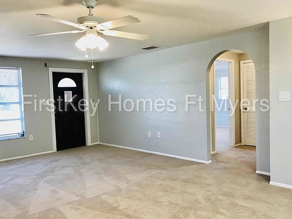 3rd image of 654 Hartford Dr