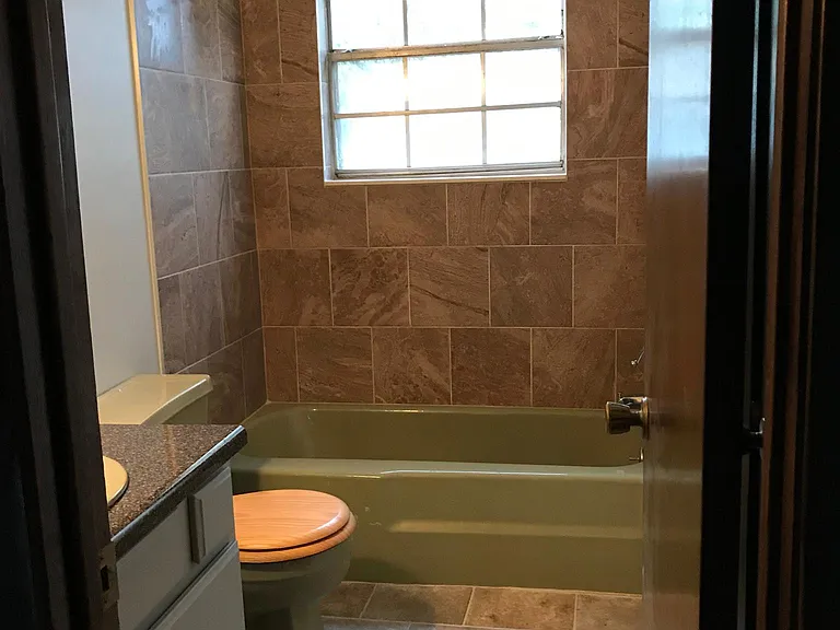 801 Sky Blue Dr — Photo 4
