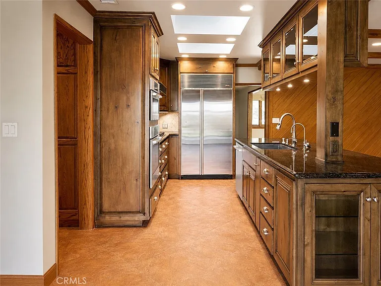 4720 Hayman Ave — Photo 16