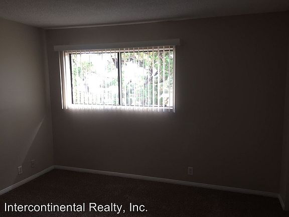 2nd image of 10842 Del Norte St APT 3
