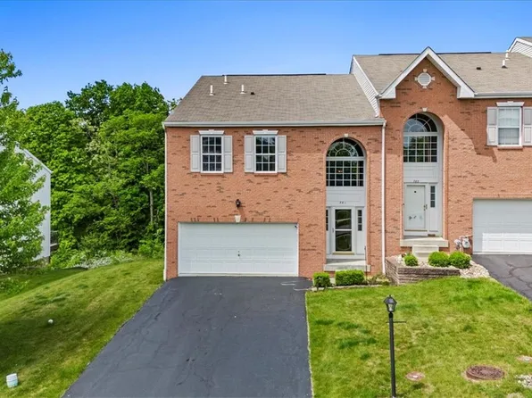 781 Freedom Dr, Carnegie, PA 15106