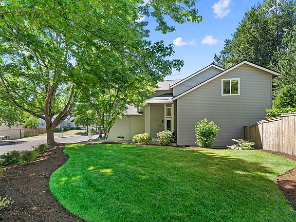 4th image of 17135 SW Greengate Dr