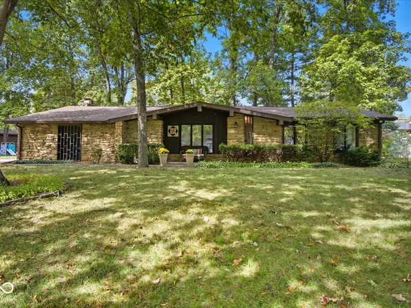 423 Jenny Ln, Carmel, IN 46032