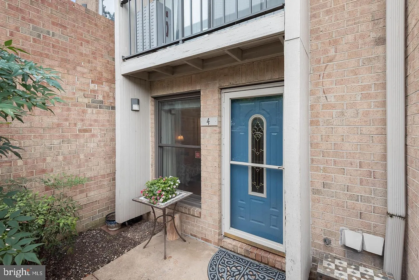 3 bed, 2.5 bath, 1415 sqft, $3,300 — Photo 1