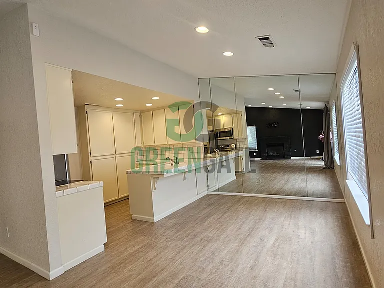 1108 Cedar Creek Dr #1 — Photo 16