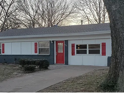 1321 Mallard Dr Photo 1