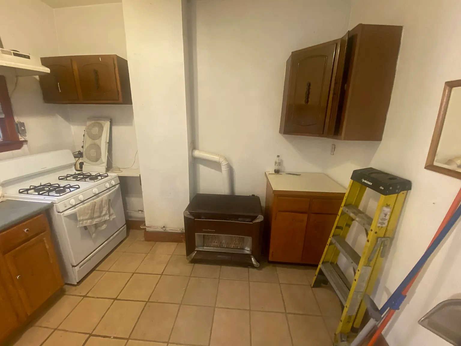 Studio, 400 sqft, $1,400 — Photo 3