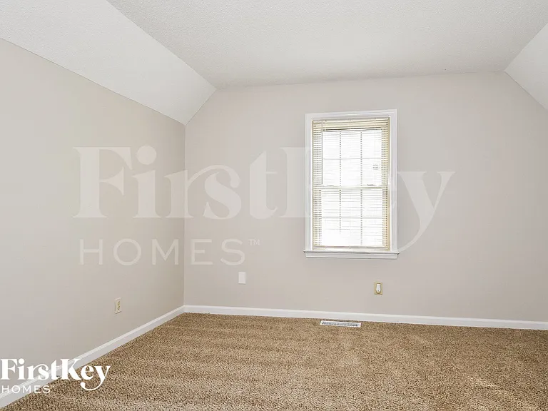 6411 Cardinal Wood Dr — Photo 8