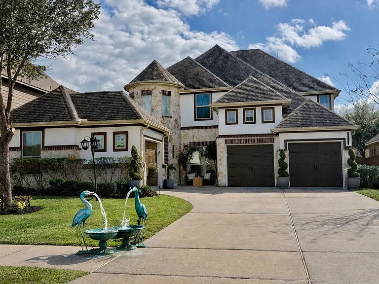 17519 Murrayfield Ct — Photo 1