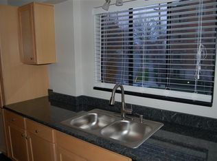 310 Southfield Rd APT 7, Birmingham, MI 48009