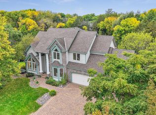 18160 Clear Spring Ln, Eden Prairie, MN 55347