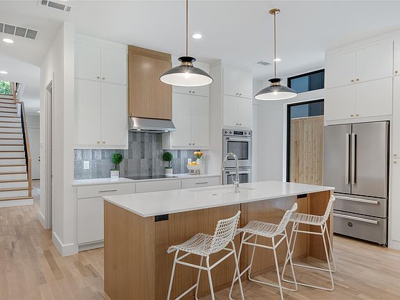4th image of 2316 Kirby St #2316