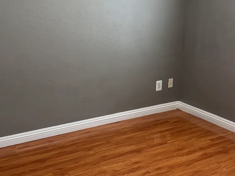 2077 Seattle Shore St — Photo 5