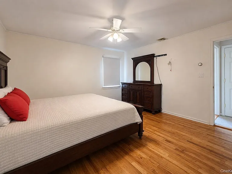 110 Briarwood Ln — Photo 20