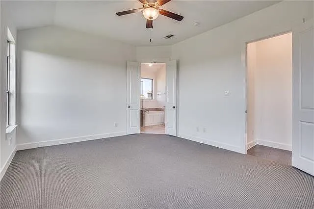 6840 Stonecrop Dr — Photo 22