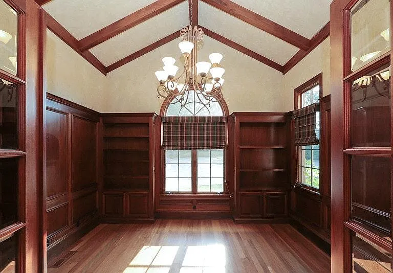 Formal Office