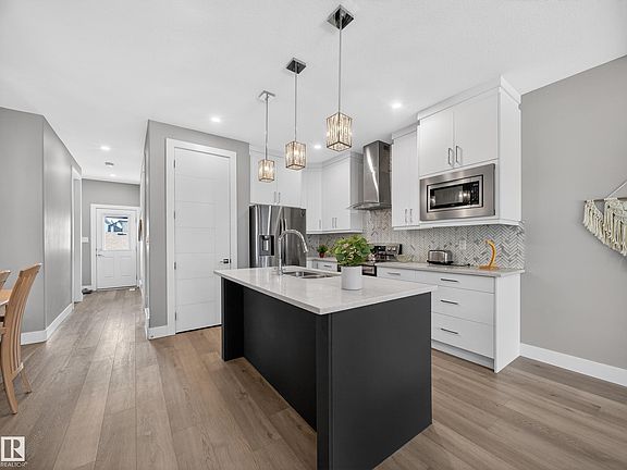 4th image of 9358 Pear Line SW