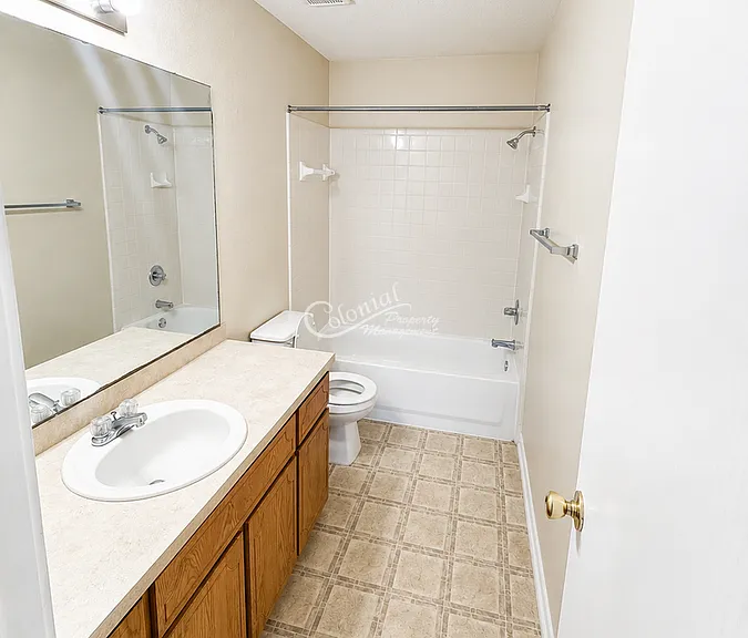 2710 Vernice Loop #B — Photo 13