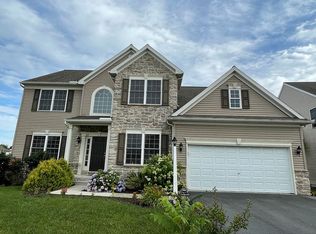 39 Hamlet Cir, Mechanicsburg, PA