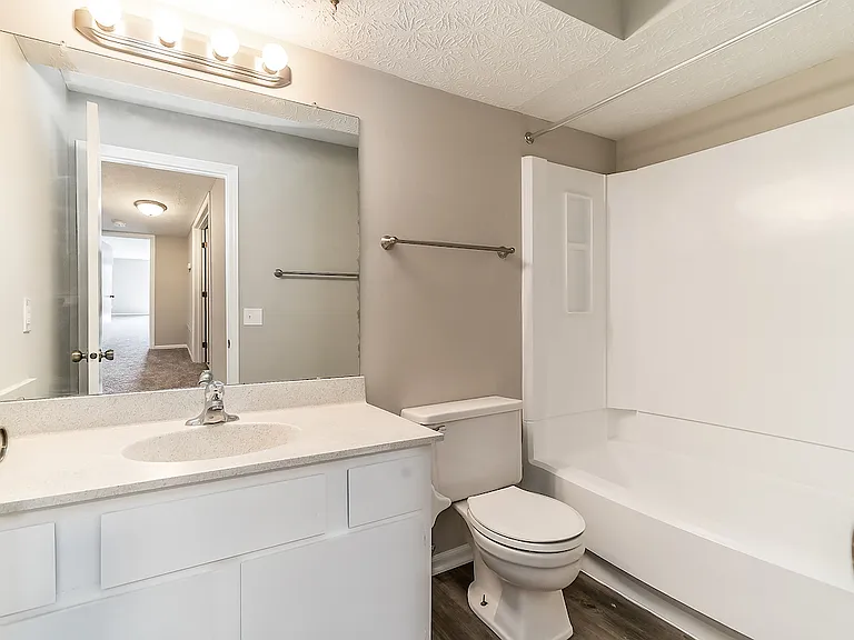 2067 Park Run Dr — Photo 3