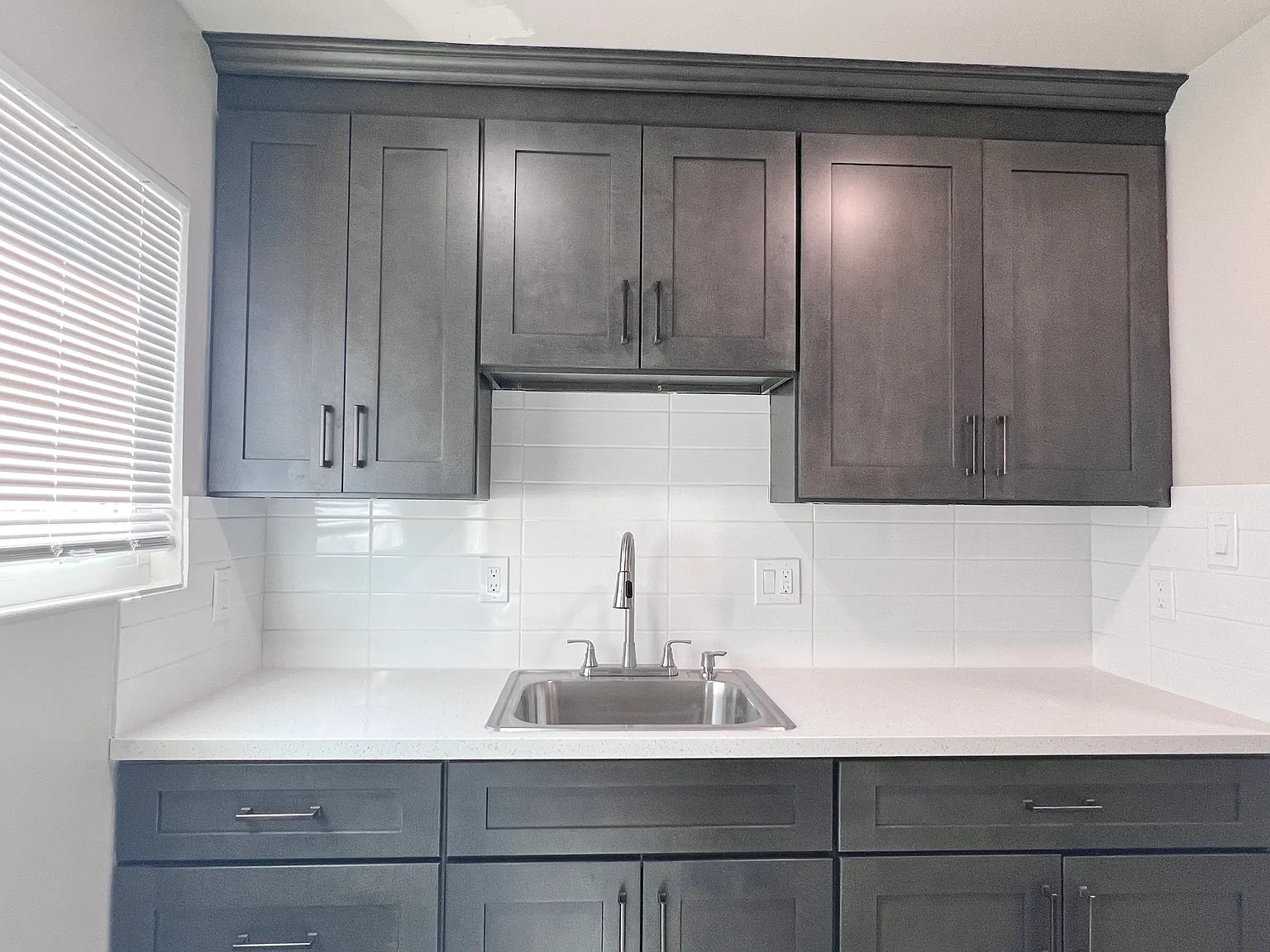 2 bed, 1.5 bath, 850 sqft, $2,475 — Photo 2