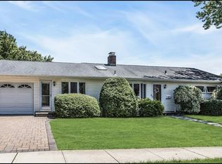2 Arbor Road, Syosset, NY 11791