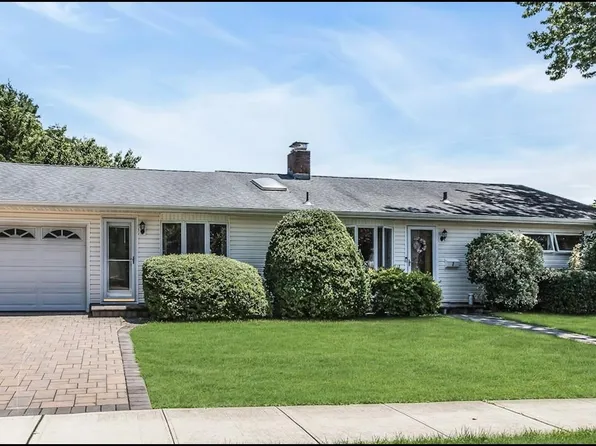 2 Arbor Road, Syosset, NY 11791