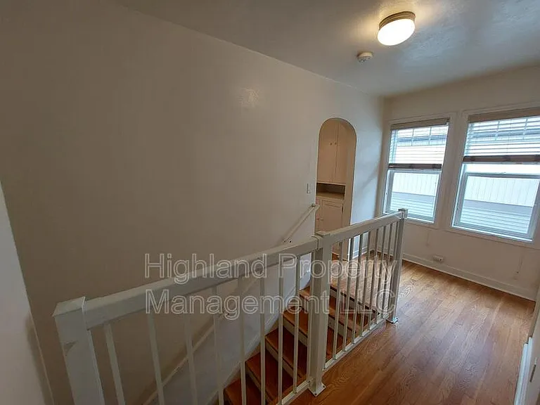 1020 NE B St #7 — Photo 16