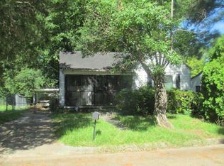 1431 Palmyra St, Jackson, MS 39203