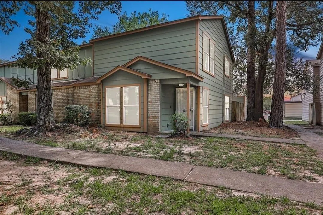 3 bed, 2.5 bath, 1623 sqft, $1,550 — Photo 3