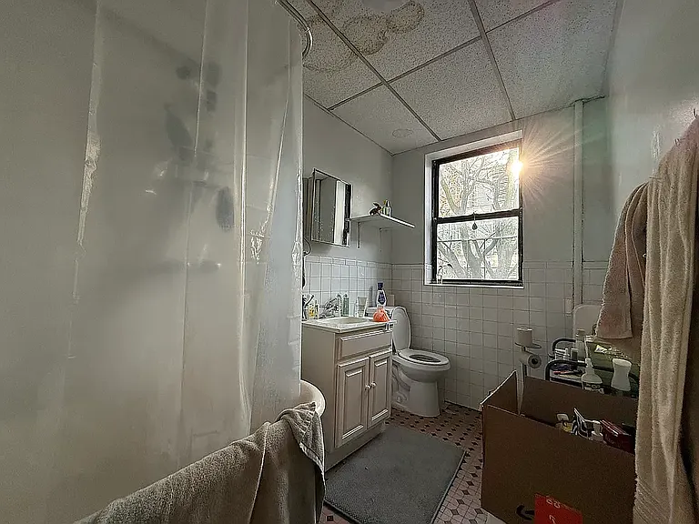 281 S 5th St #4B — Photo 4