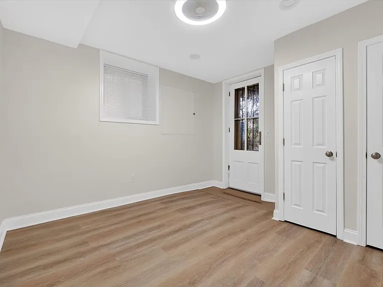 2416 S 13th St — Photo 13