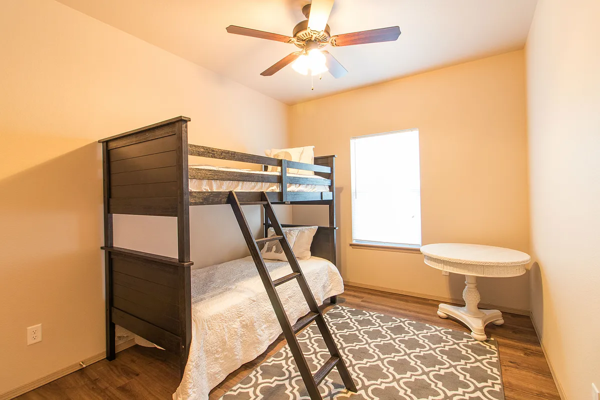 Building Photo - 139 Fowler St #205