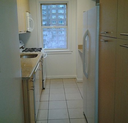 3rd image of 620 Lenox Ave APT 11F