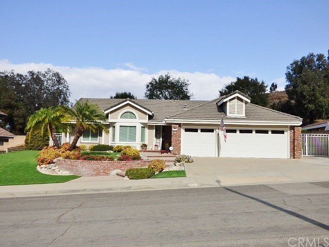 1st image of 3216 Moonlight Ct