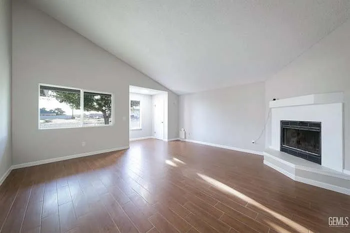21231 Corwin St — Photo 11